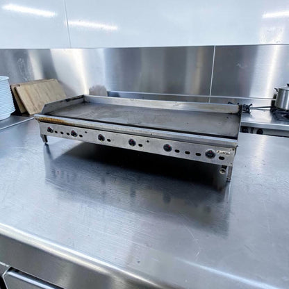 Elite Condition – Jade Range JGT-2472 – 72” Commercial Gas Countertop Griddle – Thermostatic Controls – 180,000 BTU – Fully Tested & Operational!