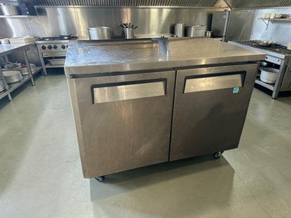 Exceptional Condition – Turbo Air MUR-48-N – 48" M3 Series Commercial Undercounter Refrigerator – 12.2 Cu. Ft. – 2 Doors – R290 – 115V – Fully Tested & Operational!