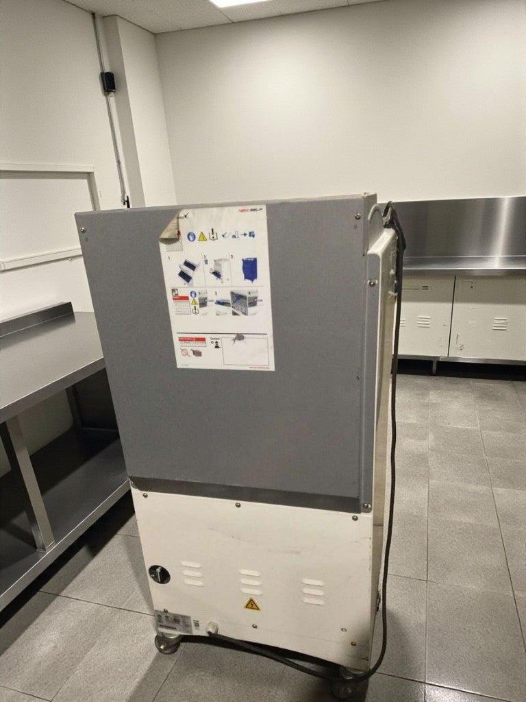 Refined Condition – JAC KG-12FS Commercial Bread Slicer – 115V / Single Phase – Fully Tested & Working!