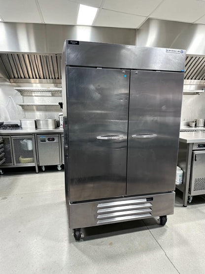 High-Quality Condition – Beverage-Air HBF49-1 Horizon Series – 52" Two-Section Solid-Door Reach-In Freezer – 46.2 Cu. Ft. – Bottom-Mounted Refrigeration – 115V – Fully Tested & Operational!