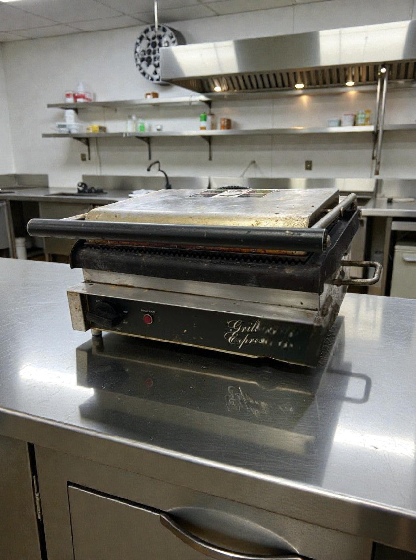 Exceptional Condition – Star Manufacturing Commercial Panini / Contact Grill – 120V / Single Phase – Fully Tested & Working!