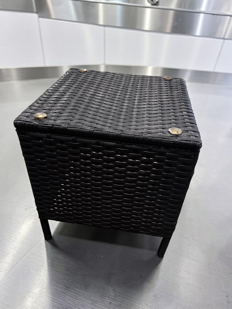 Remarkable Condition – Unbranded 18-Inch Black Woven Wicker Cube Side Table – Square Patio Accent Table – Fully Inspected & Ready for Use!