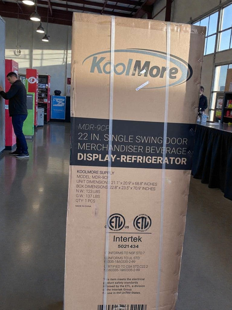 Brand New – Scratch & Dent – KoolMore MDR-9CP Electric Merchandiser Refrigerator (9 Cu. Ft.