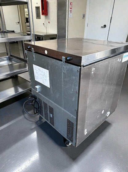 Immaculate Condition – Hoshizaki CRMF27 – 27" Commercial Undercounter Freezer – 7.2 Cu. Ft. – Stainless Steel – NSF / ETL Listed – Fully Tested & Operational!