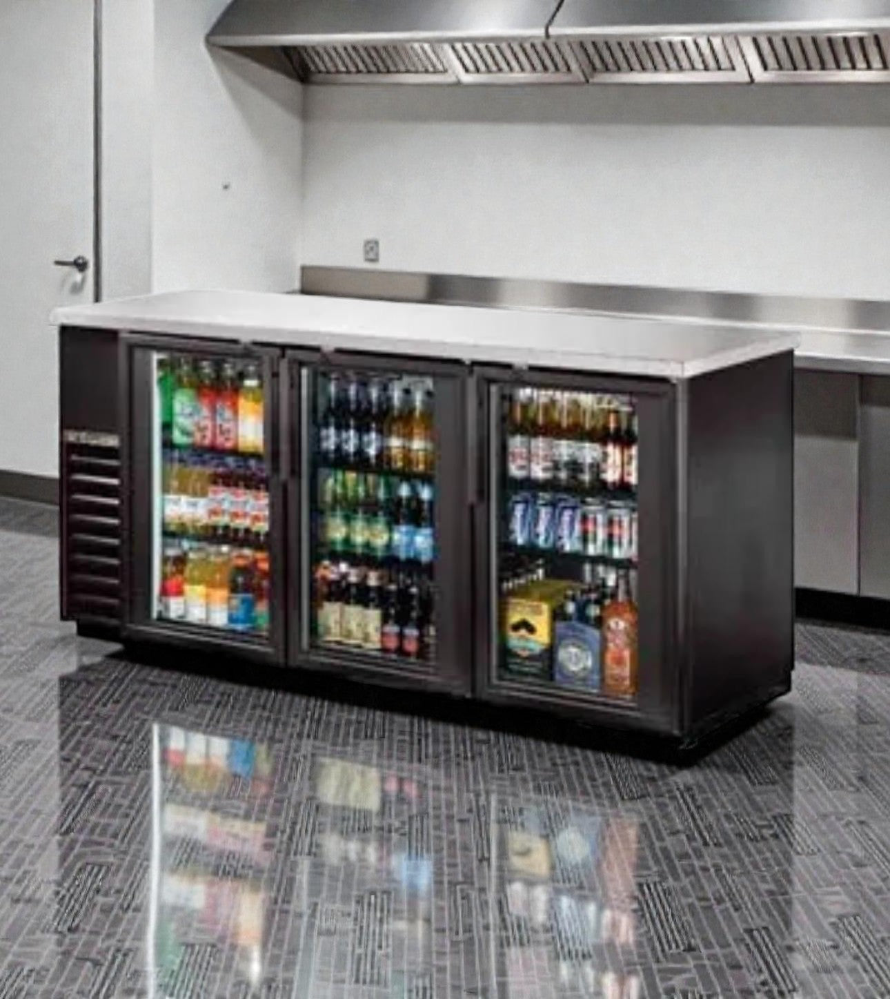 High-Grade Condition – True 3-Section Back Bar Cooler – Glass Doors – 115V / Single Phase – Fully Tested & Working