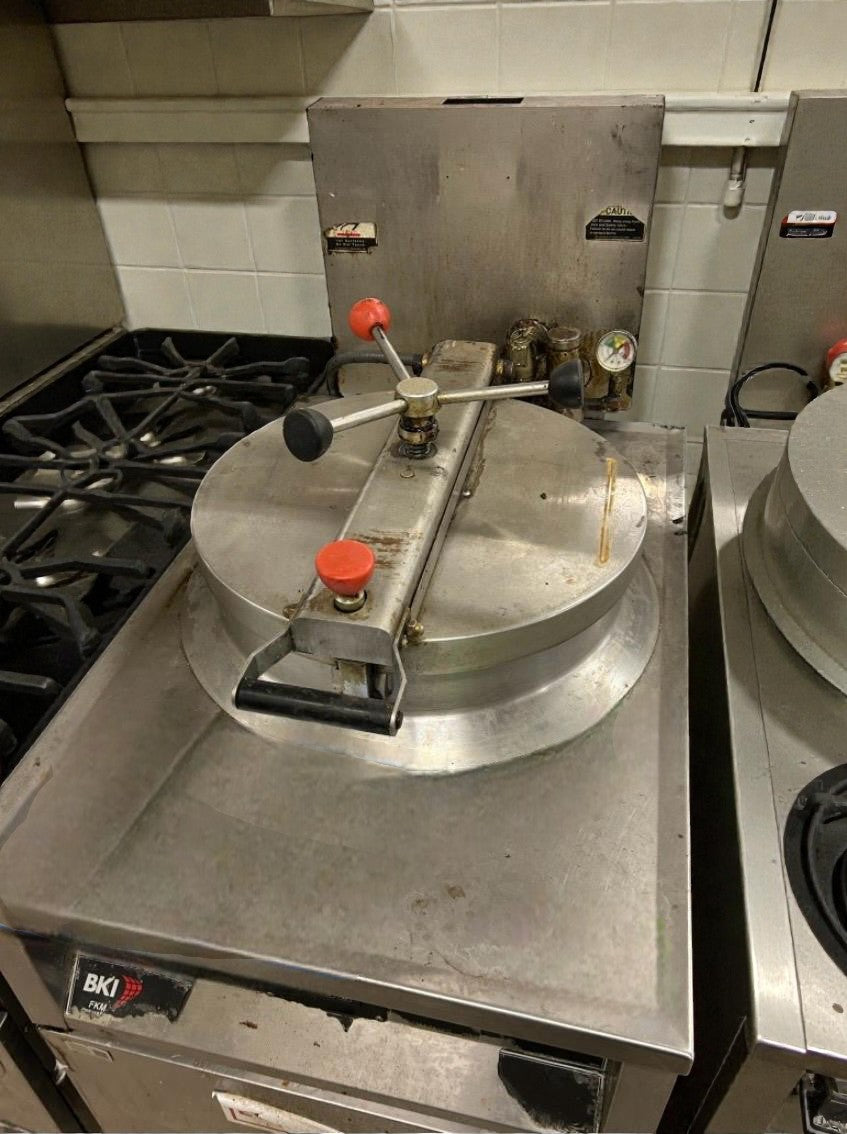 Top-Tier Condition – BKI FKM-F Commercial Pressure Fryer – 208V / 3-Phase – Fully Tested & Working!