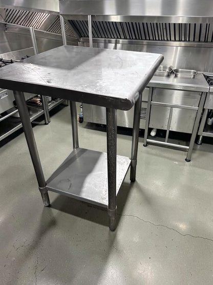 First-Class Condition – Commercial Stainless Steel Work Table – 24" x 24" – Adjustable Undershelf – Fully Cleaned & Ready for Use!