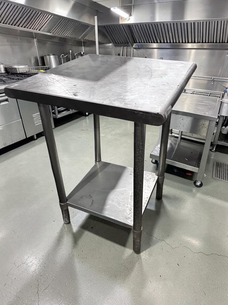 First-Class Condition – Commercial Stainless Steel Work Table – 24" x 24" – Adjustable Undershelf – Fully Cleaned & Ready for Use!