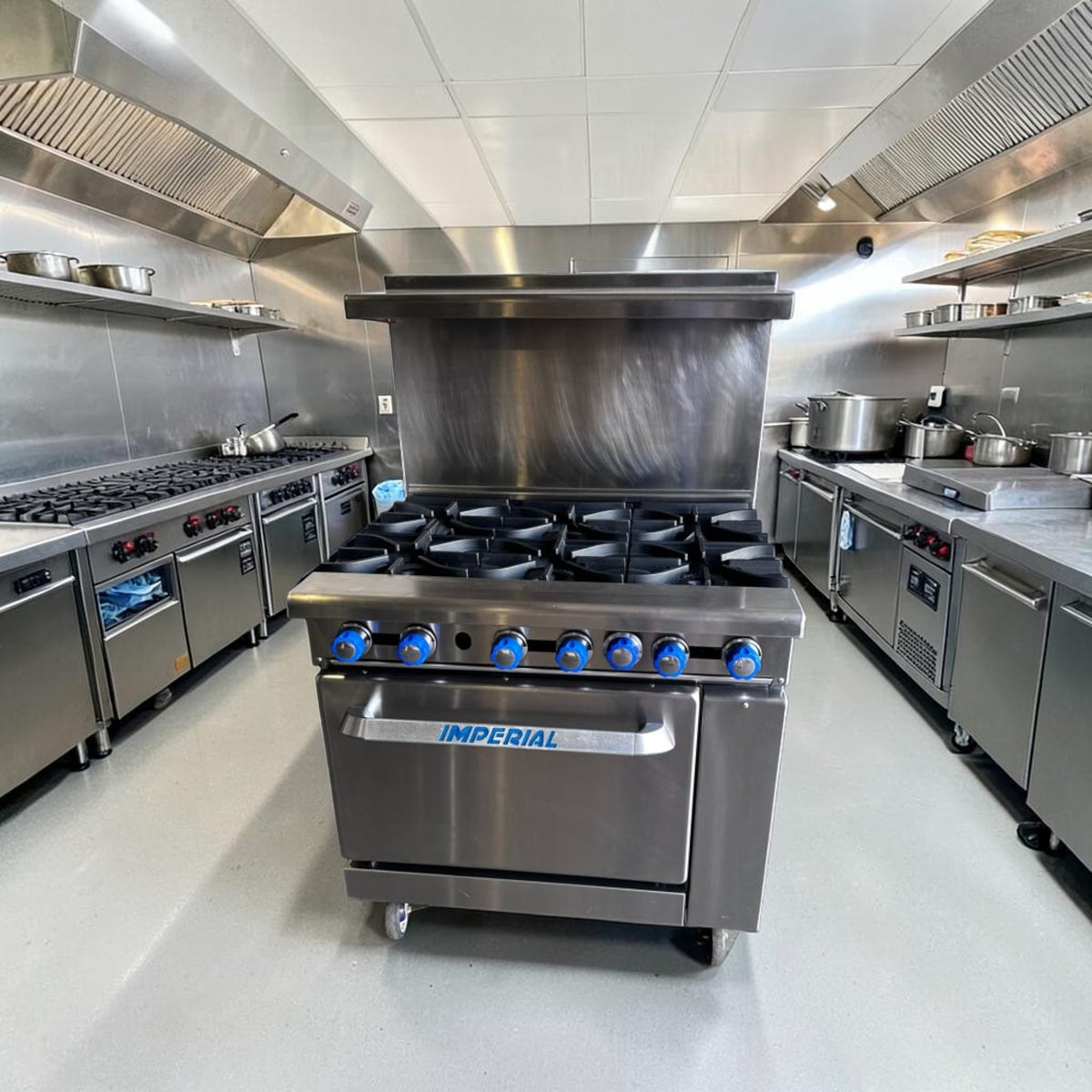 Exceptional Condition – Imperial IR-6 – 36" Commercial 6-Burner Gas Range with Standard Oven – 227,000 BTU – Fully Tested & Operational!