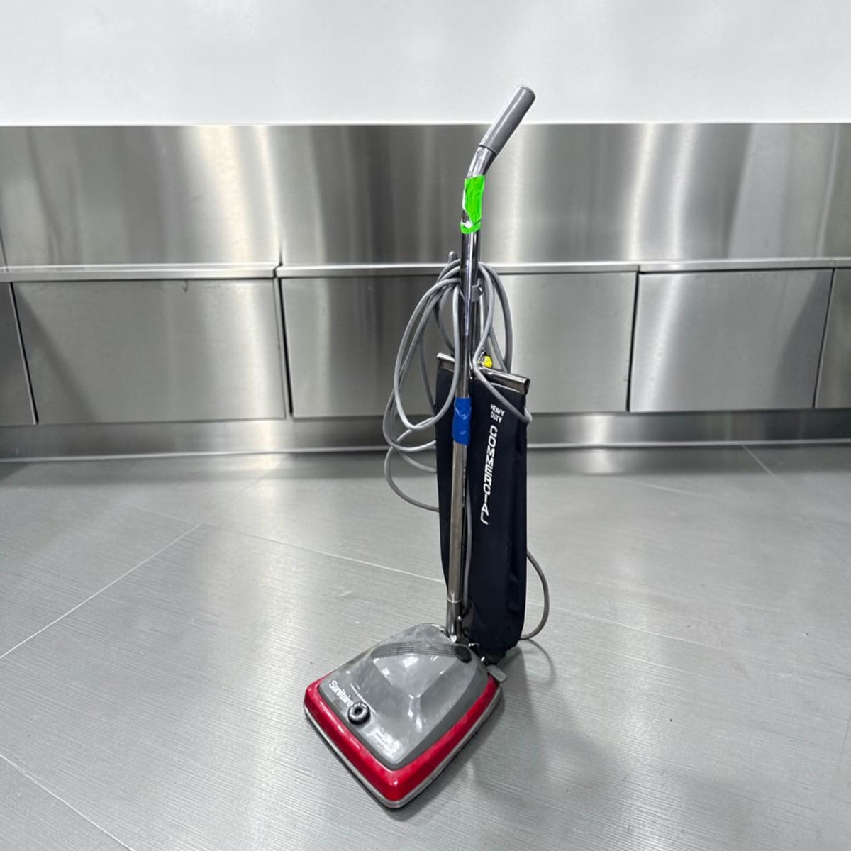 High-Quality Condition – Sanitaire TRADITION Heavy-Duty Commercial Upright Vacuum – 12" Cleaning Path – Shake-Out Bag – Chrome Hood – Fully Tested & Operational!