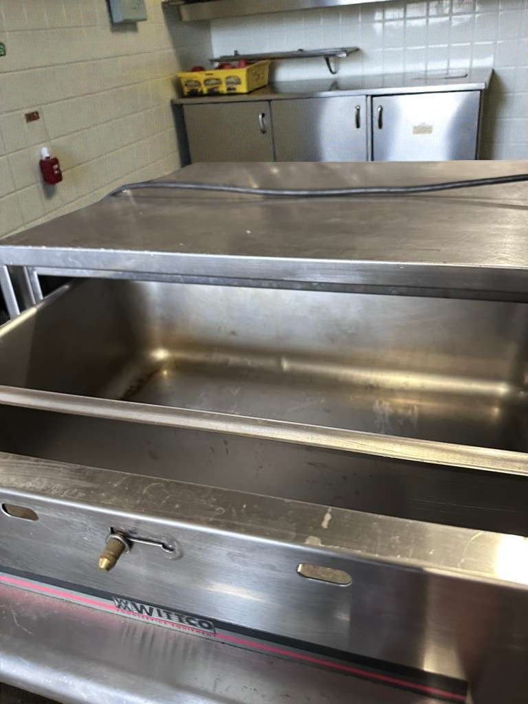 Refined  Condition – Wittco Commercial Double Drawer Warmer – Stainless Steel – UL Listed – Fully Tested & Operational!