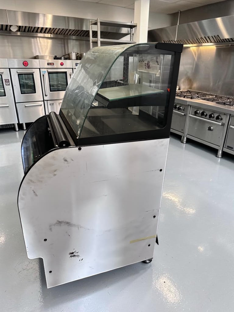 Superior Condition – Structural Concepts Oasis COU2757R – 27½″ Dual-Temperature Service/Self-Service Merchandiser – 120V – Fully Tested & Operational!