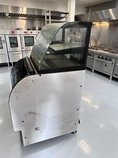 Superior Condition – Structural Concepts Oasis COU2757R – 27½″ Dual-Temperature Service/Self-Service Merchandiser – 120V – Fully Tested & Operational!