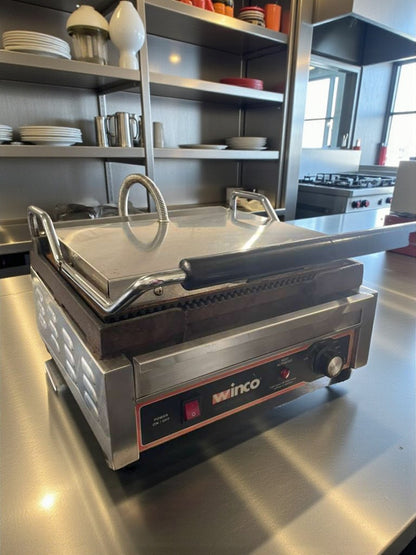 Immaculate Condition – Winco Commercial Countertop Single Panini Grill – 120V – Fully Tested & Working!