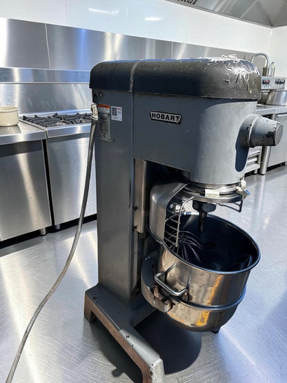 Superb Condition – Hobart D340 Automix – 40 Qt Commercial Planetary Mixer – Stainless Steel Bowl & Heavy-Duty Hook Included – 1.5 HP – 208V – 3 Phase – UL / NSF Listed – Fully Tested & Operational!