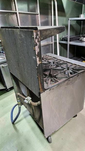 Well-Maintained Condition – SunFire X36-6B – Commercial 36" Gas Range – 6 Open Burners – Standard Oven – Stainless Steel – 2 Oven Racks – Casters – Fully Tested & Operational!
