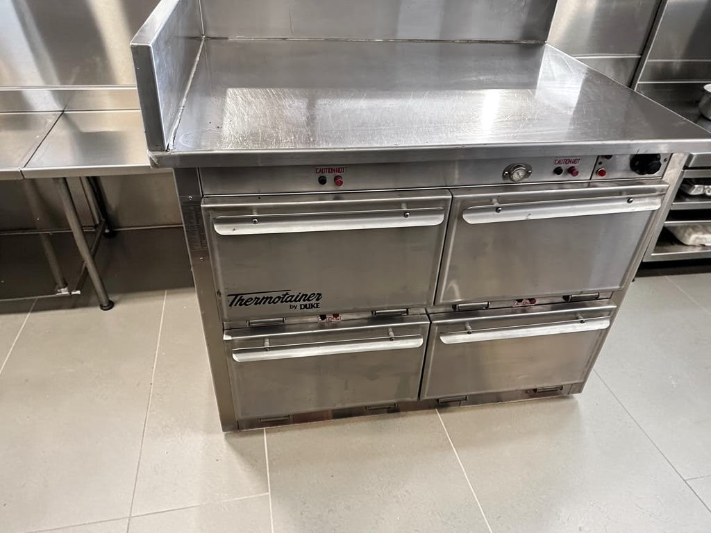 Elite Condition – Duke 1304 Thermotainer – Four-Compartment Hot Food Storage Unit – Stainless Steel Worktop – 208V, Three Phase – UL & NSF Listed – Fully Tested & Operational!