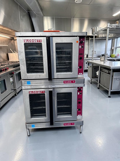 Exceptional Condition – Blodgett MARK V-100 DBL – 38" Double-Deck Electric Convection Oven – 220/240V, Single Phase – ENERGY STAR® – Fully Tested & Operational!