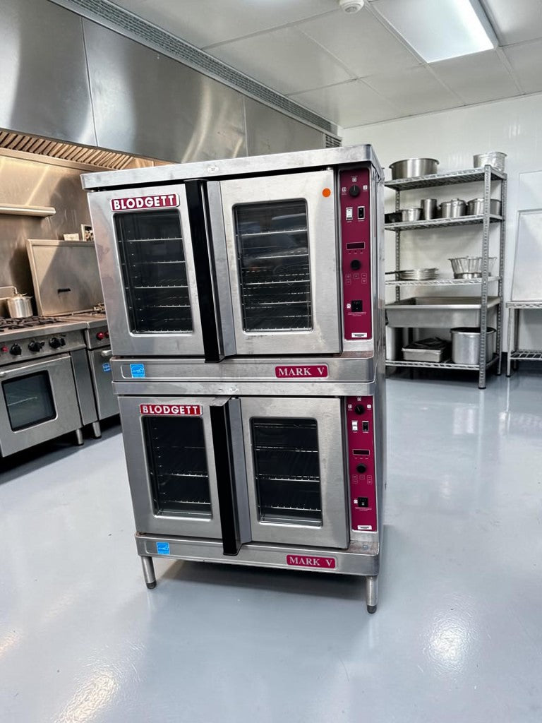 Exceptional Condition – Blodgett MARK V-100 DBL – 38" Double-Deck Electric Convection Oven – 220/240V, Single Phase – ENERGY STAR® – Fully Tested & Operational!