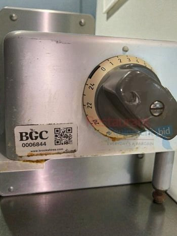 Immaculate Condition – Bizerba SE8 Manual Meat Slicer – 13″ Blade – Stainless Steel – Commercial Grade – UL Listed – Fully Tested & Operational!