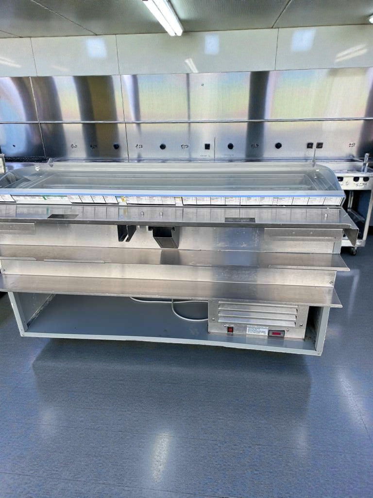 Excellent Condition – Commercial Refrigerated Deli Display Case – Glass Sneezeguard – Sandwich / Prep Service Station – Fully Tested & Operational!