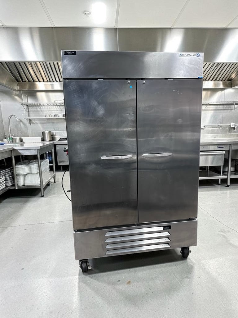 High-Quality Condition – Beverage-Air HBF49-1 Horizon Series – 52" Two-Section Solid-Door Reach-In Freezer – 46.2 Cu. Ft. – Bottom-Mounted Refrigeration – 115V – Fully Tested & Operational!