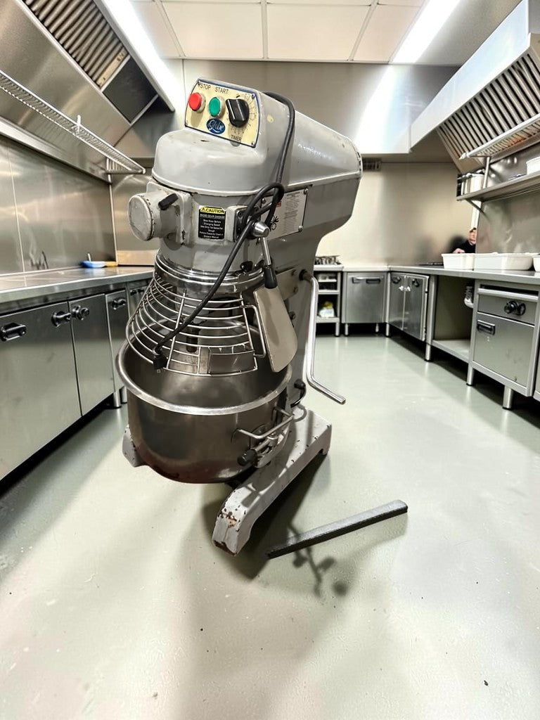 Top-Tier Condition – Globe SP20 – Commercial 20-Quart Planetary Mixer – 1/2 HP – Stainless Steel Bowl – NSF – 110V – Fully Tested & Operational!