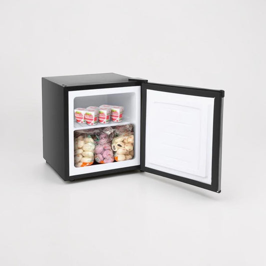 New Condition – ZOKOP BD-40-E – 31.1L Compact Upright Freezer – 1.1 Cu. Ft. – 115V – cULus Listed – New / Open Box!
