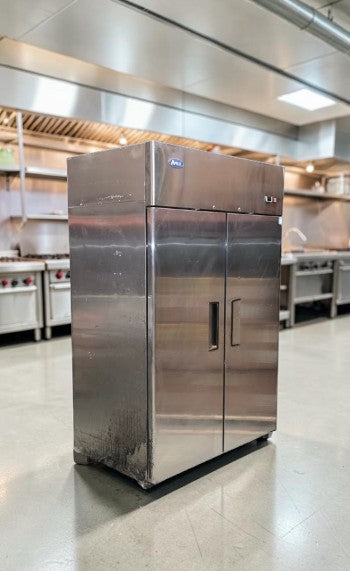 Prime Condition – Atosa MBF8002GR – Commercial Two-Door Reach-In Freezer – 44.5 Cu. Ft. – Top Mounted – Stainless Steel – 115V – Fully Tested & Operational!