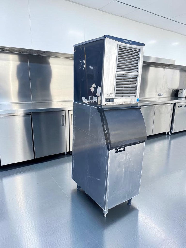 Elite Condition – Scotsman F1222A-32D Prodigy® – 22" Commercial Air-Cooled Flake Ice Machine – Up to 1,100 lb. per Day – 208/230V – UL & NSF Listed – Fully Tested & Operational!