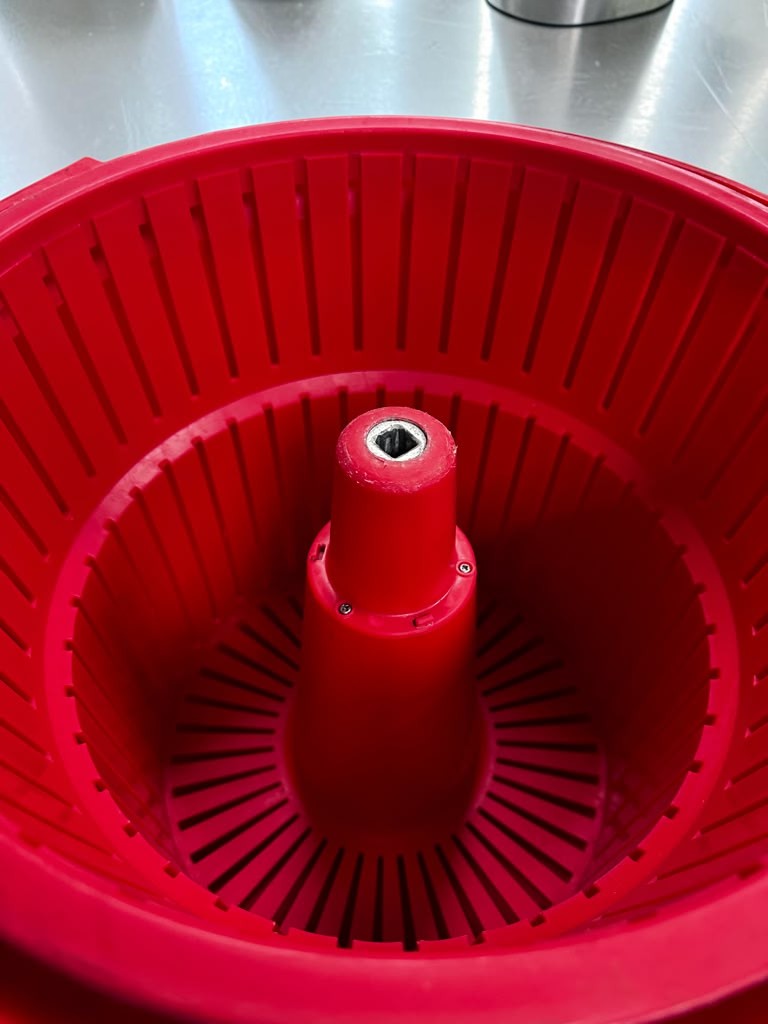 High-Grade Condition – Chef-Master 90005 – Commercial 5-Gallon Manual Salad Spinner & Dryer with Patented Brake – NSF Certified – Fully Tested & Operational!