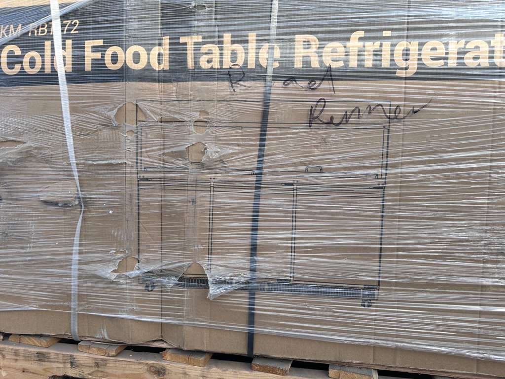 Brand New – Never Used – Scratch & Dent – KoolMore 72" Commercial Refrigerated Prep Station with Sneeze Guard