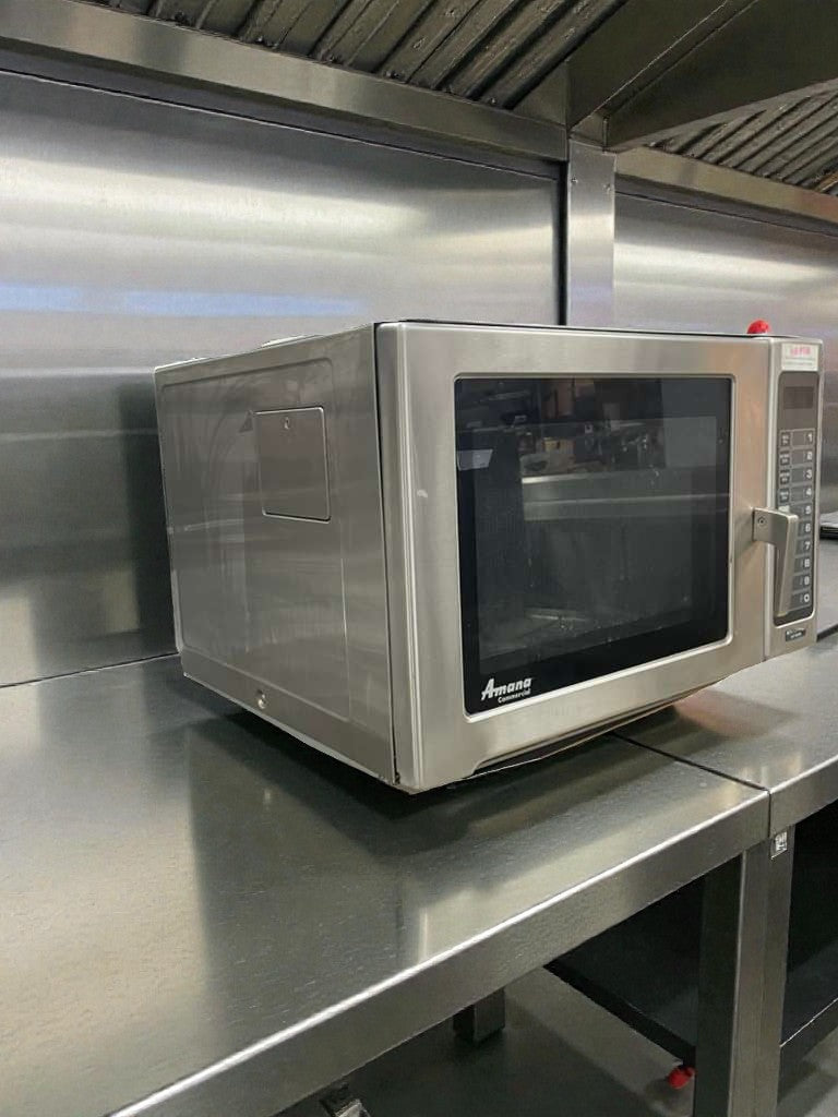Outstanding Condition – Amana Commercial Countertop Microwave Oven - 120V / Single Phase - Fully Tested & Working!