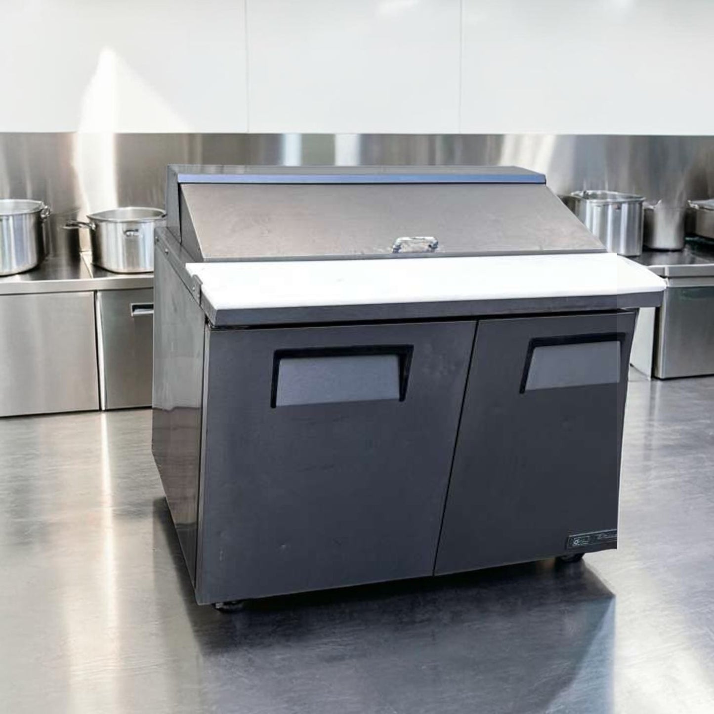 Top-Tier Condition – True TSSU-48-12-HC Sandwich/Salad Prep Table – 48” – Refrigerated Base – 115V – Fully Tested & Operational!
