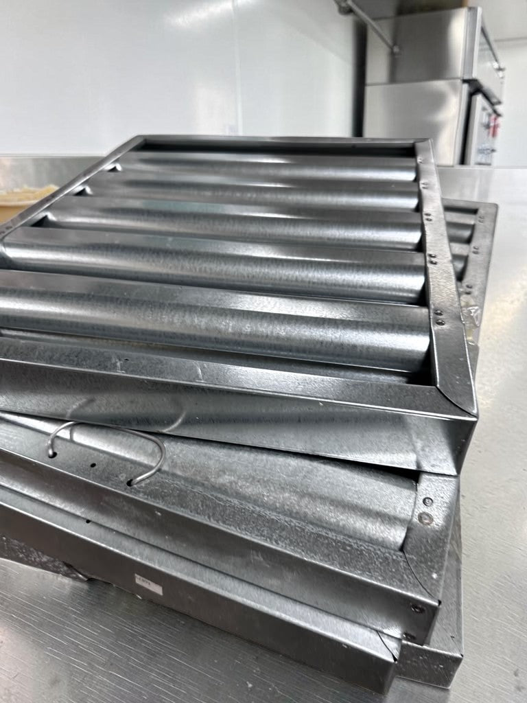 High-Grade Condition – Quantity 8 – 16" × 20" Commercial Galvanized Steel Baffle Hood Filters – Restaurant Exhaust Grease Filters – Heavy-Duty – Ready for Service!