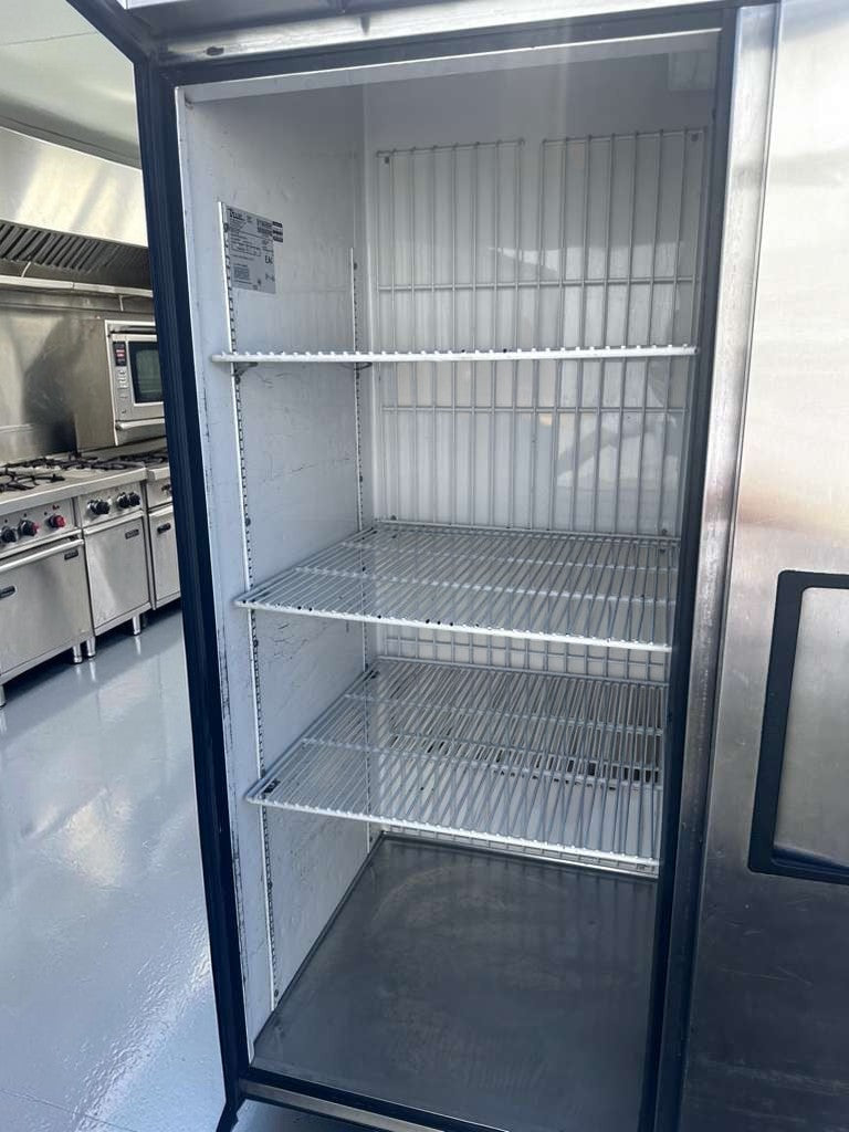 Immaculate Condition – True T-72F – 3 Door Commercial Reach-In Freezer – 78” Stainless Steel – Fully Tested & Operational!