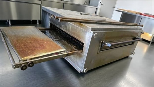 Flawless Condition – EMPERO Gas Conveyor Pizza Oven – 535×1360 mm – Includes Stand – UL Listed – Fully Tested & Operational
