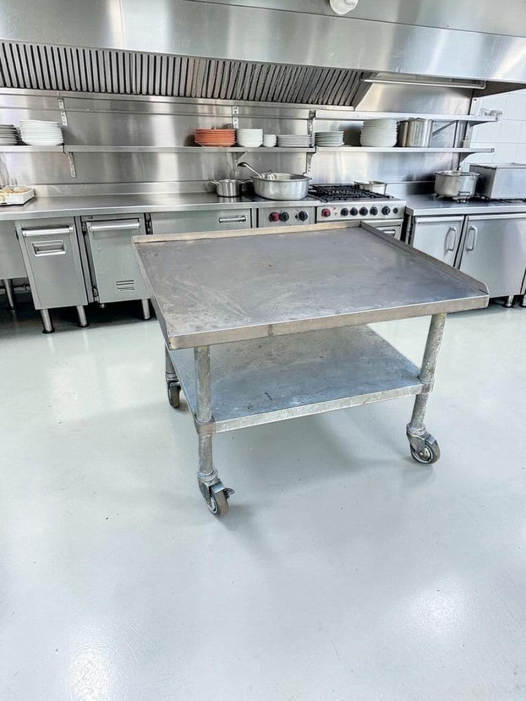 Remarkable Condition – Commercial Stainless Steel Equipment Stand – 36" x 30" – Undershelf – Casters – Heavy-Duty Restaurant Equipment Stand