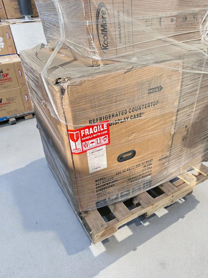 Brand -New Condition – KoolMore Refrigerated Countertop Display Case (Scratch & Dent)