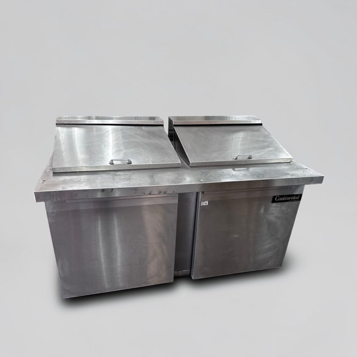 Superior Condition – Continental Refrigerator DL60-24M – 60″ Two-Door Mighty Top Refrigerated Sandwich Prep Table – 17 Cu. Ft. – Fully Tested & Operational!