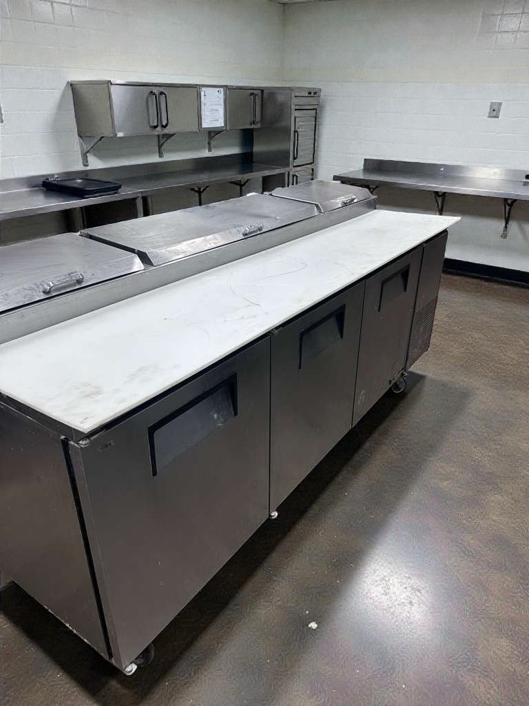 Pristine Condition – True TPP-93 – 93” Commercial Pizza Prep Table – 3 Door – Cutting Board Top – Fully Tested & Operational