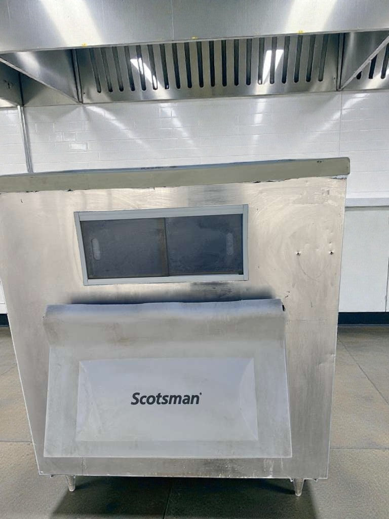 Immaculate Condition – Scotsman BH1100BB-A – Commercial Ice Storage Bin – NSF Certified – Fully Inspected & Ready for Use!