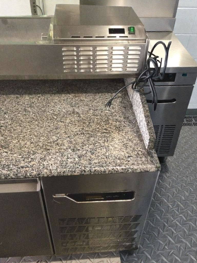 Excellent Condition – Commercial Pizza Prep Refrigerator – Granite Top – Multi-Door – 115V – Fully Tested & Working!