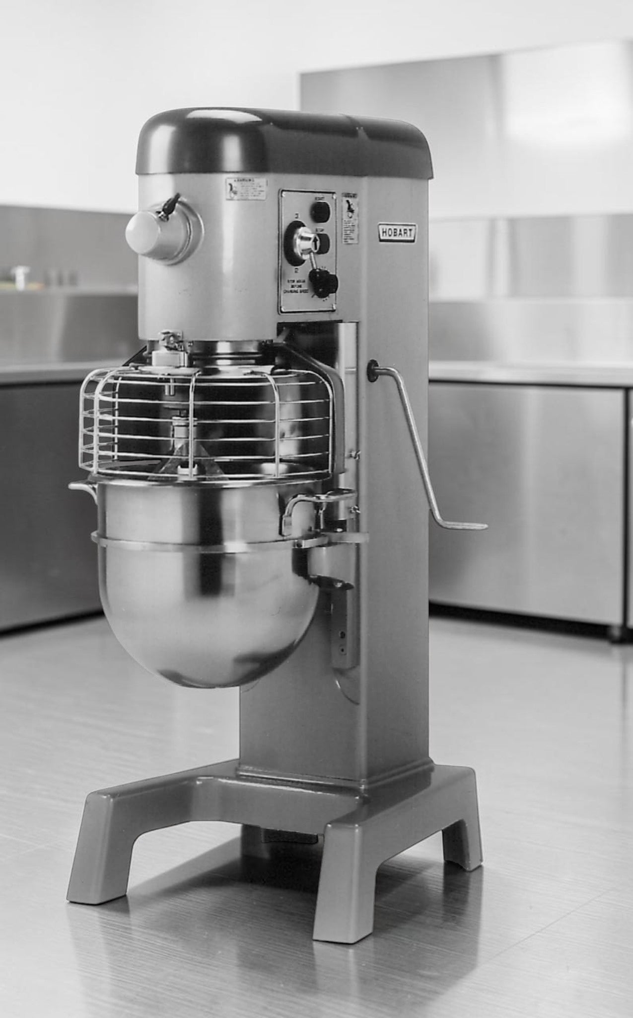 Superb Condition – Hobart D340 Automix – 40 Qt Commercial Planetary Mixer – Stainless Steel Bowl & Heavy-Duty Hook Included – 1.5 HP – 208V – 3 Phase – UL / NSF Listed – Fully Tested & Operational!