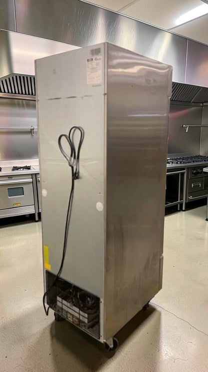 Remarkable Condition – Arctic Air AR23E – 26.75" Commercial Reach-In Refrigerator – 23 Cu. Ft. – 1 Solid Door – Bottom-Mount Compressor – 115V – R134a – Fully Tested & Operational!