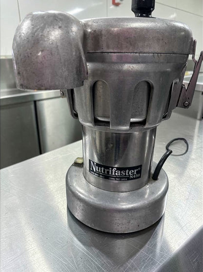 Elite Condition – Nutrifaster N450 Commercial Fruit & Vegetable Juicer – Heavy Duty Stainless Steel – High-Performance Juice Extractor – Fully Tested & Operational!