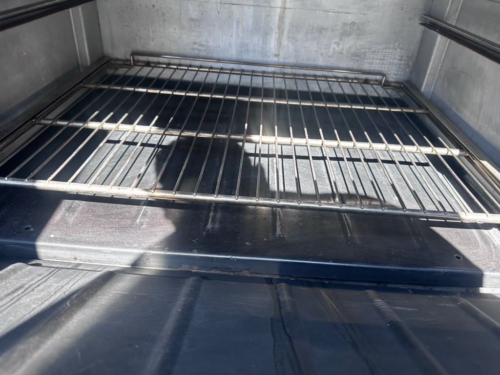 Superior Condition – Wolf C48S-2B36G – 48" Gas Restaurant Range – 2 Open Burners – 36" Griddle – Standard Oven & Cabinet Base – 155,000 BTU – Fully Tested & Operational!
