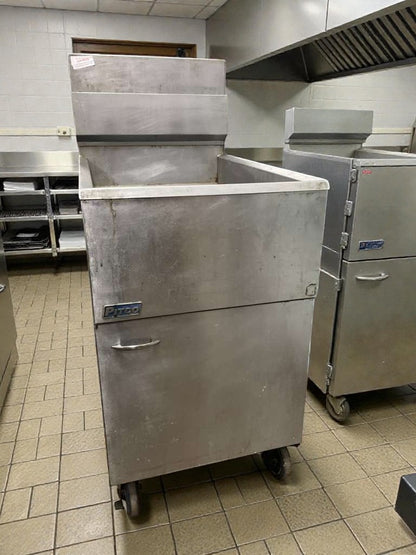 Exceptional Condition – Dean Commercial Gas Fryer – Natural Gas – Fully Tested & Working!