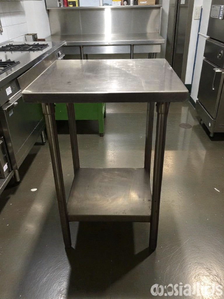 Exceptional Condition – Custom SMB-ST4R2-2424SSW – Commercial Stainless Steel Work Table – 24" x 24" – Fully Inspected & Ready for Use!