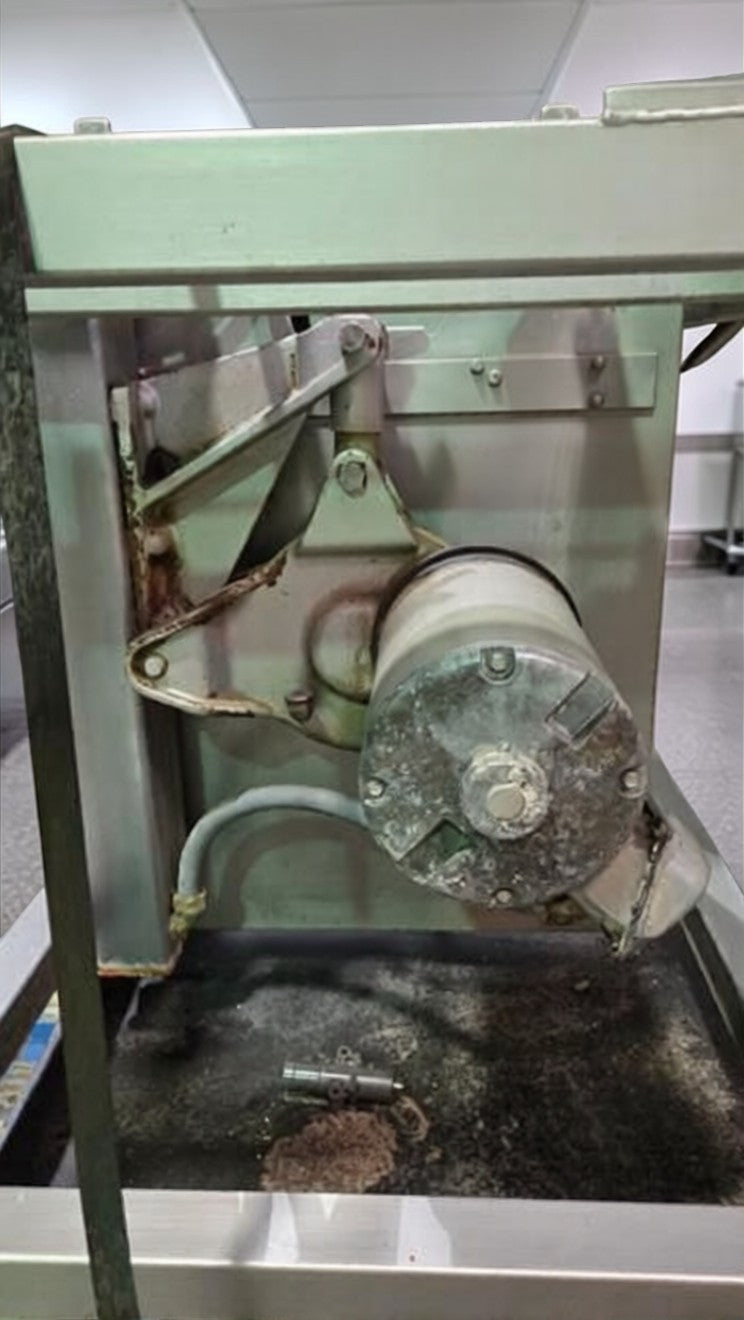 Excellent Condition – Hobart 5701D – Commercial Meat Saw – 500V – 3 Phase – UL & NSF Listed – Fully Tested & Operational!